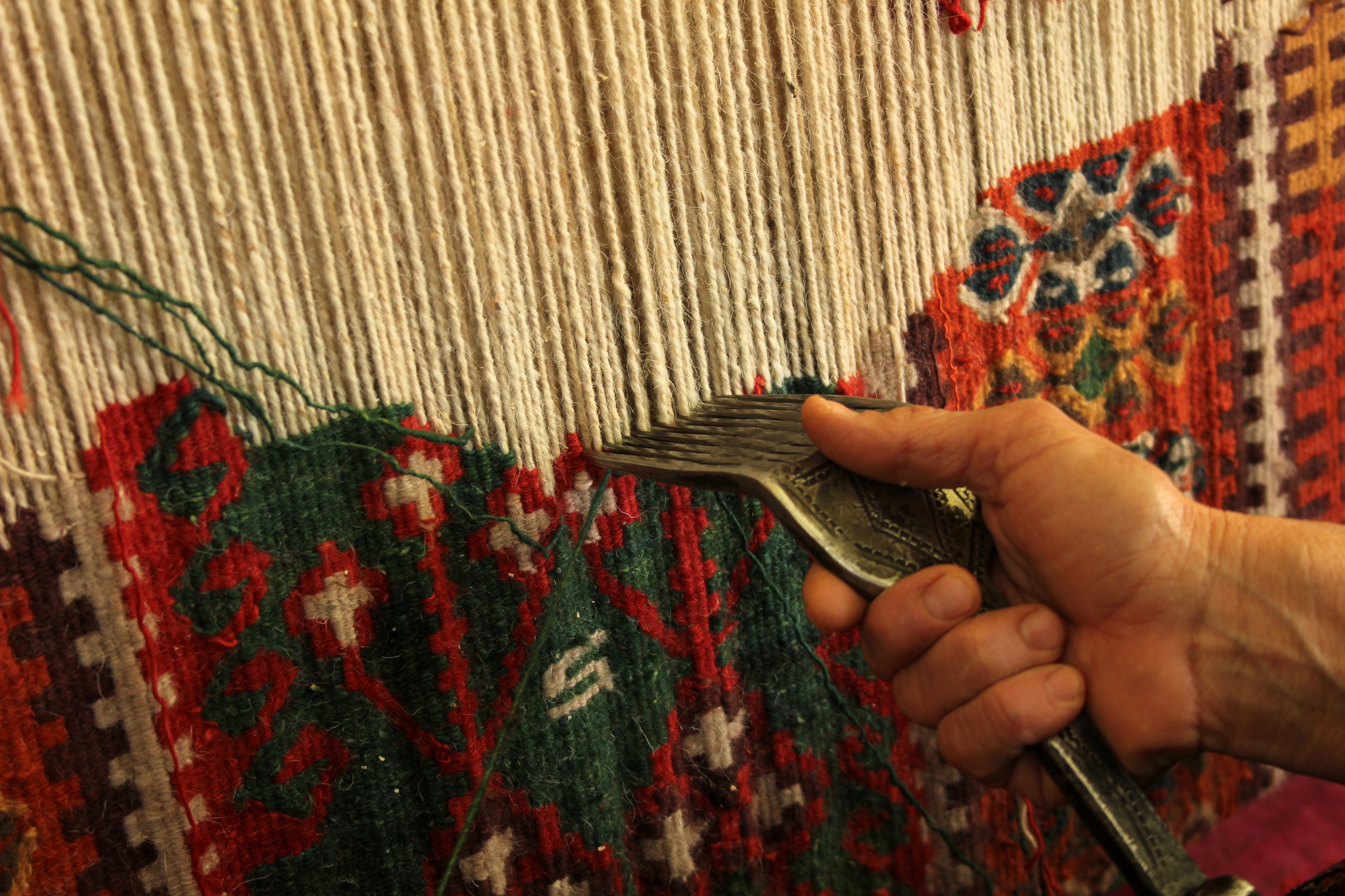 Handmade Rug Making Process, Turkish, Persian, Iranian Rugs and Kilims.